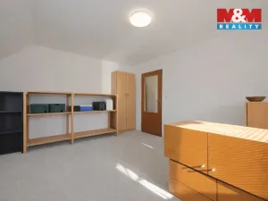 Prodej rodinného domu, Stáj, 250 m2
