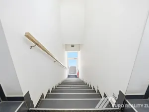 Prodej výrobních prostor, Zlín, Šrámkova, 643 m2