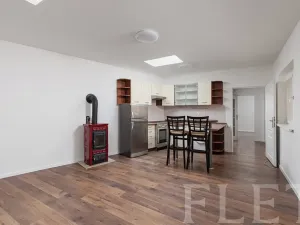 Prodej bytu 2+kk, Praha - Nusle, Pod vilami, 39 m2