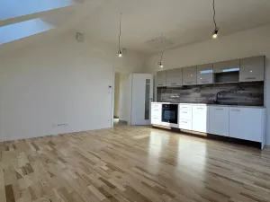 Pronájem bytu 2+kk, Dobřichovice, Souběžná, 62 m2