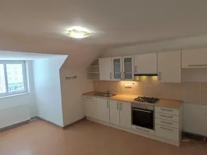 Pronájem bytu 2+kk, Hradec Králové, Letců, 48 m2
