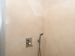 Pronájem bytu 1+1, Černošice, V Horce, 39 m2