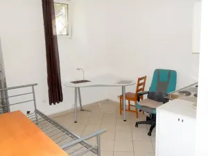 Pronájem komerční nemovitosti, Praha - Vinohrady, Lužická, 18 m2