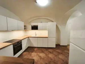 Pronájem bytu 2+1, Praha - Hradčany, Úvoz, 65 m2