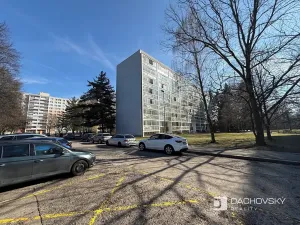 Prodej bytu 3+1, Pardubice, Křičkova, 66 m2