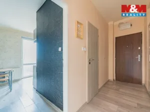 Prodej bytu 2+1, Cheb, Na Hradčanech, 54 m2