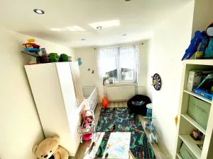 Prodej bytu 3+1, Pernarec, 58 m2