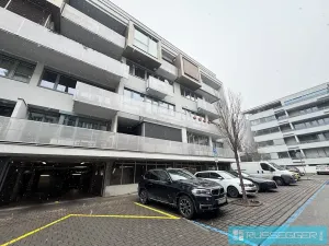 Pronájem garážového stání, Brno, Jircháře, 14 m2