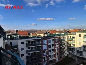 Pronájem bytu 2+kk, Praha - Žižkov, V kapslovně, 58 m2