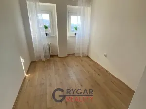 Prodej bytu 3+1, Praha - Modřany, U zastávky, 60 m2