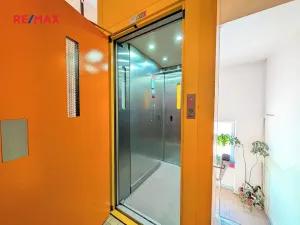 Prodej bytu 2+1, Praha - Hloubětín, Poděbradská, 51 m2