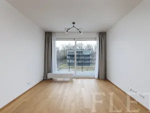 Pronájem bytu 2+kk, Praha - Smíchov, Luciana Blagy, 55 m2