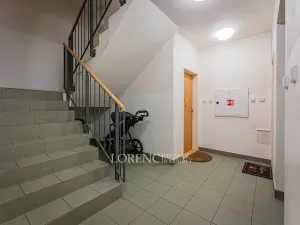 Prodej bytu 2+kk, Praha - Kbely, Herlíkovická, 50 m2