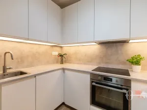 Prodej bytu 3+kk, Praha - Hloubětín, Laponská, 66 m2