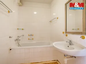 Prodej bytu 2+kk, Mariánské Lázně - Úšovice, Kubelíkova, 47 m2