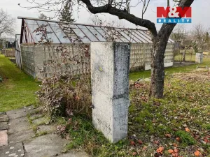 Prodej zahrady, Louny, Parašutistů, 684 m2
