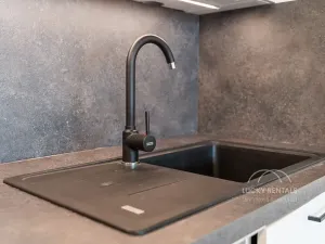 Pronájem bytu 1+kk, Praha - Chodov, Líbalova, 30 m2