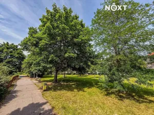 Prodej obchodního prostoru, Praha - Strašnice, Čestlická, 144 m2