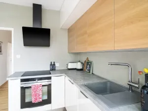 Pronájem bytu 3+1, Praha - Střešovice, Střešovická, 77 m2