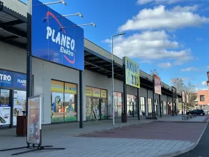 Pronájem obchodního prostoru, Cheb, Pražská, 362 m2