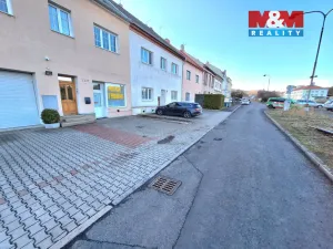 Pronájem kanceláře, Chomutov, Št. kpt. Kouby, 36 m2