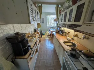 Prodej bytu 3+1, Dubí, Tovární, 81 m2