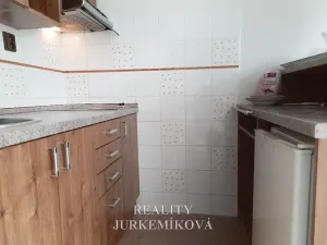 Pronájem bytu 2+kk, Praha - Modřany, Urbánkova, 49 m2