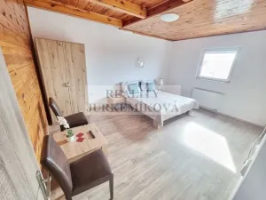 Prodej vícegeneračního domu, Černá v Pošumaví, 200 m2