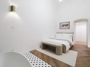 Pronájem bytu 5+kk, Praha - Nové Město, Mezibranská, 175 m2