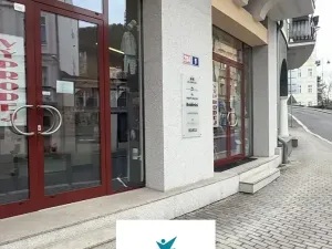Prodej obchodního prostoru, Karlovy Vary, Zámecký vrch, 49 m2