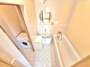 Pronájem bytu 3+kk, Praha - Vysočany, Za Lidovým domem, 58 m2