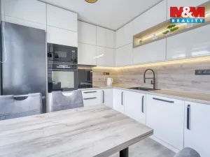 Prodej bytu 4+1, Plzeň - Bolevec, Rabštejnská, 83 m2