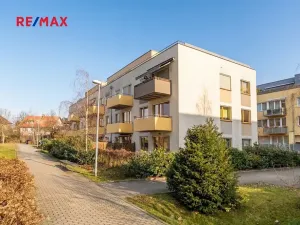 Prodej bytu 2+kk, Praha - Hostavice, U Hostavického potoka, 50 m2