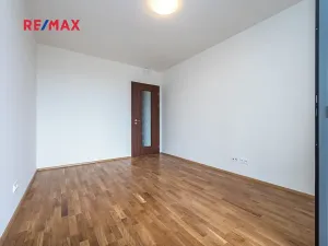 Pronájem bytu 2+kk, Praha - Modřany, Mezi vodami, 56 m2