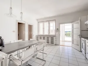 Prodej ubytování, Křižanov, Benešovo náměstí, 530 m2