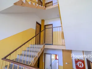 Pronájem bytu 1+1, Ústí nad Labem - Neštěmice, Hluboká, 37 m2