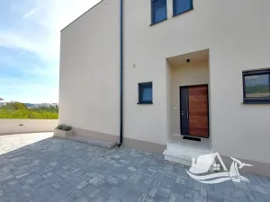 Prodej rodinného domu, Vodice, Chorvatsko, 180 m2