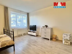 Pronájem bytu 1+kk, Kladno - Kročehlavy, Jaroslava Holečka, 37 m2