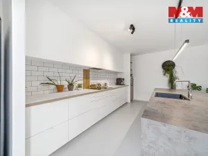 Prodej rodinného domu, Újezdec, 377 m2