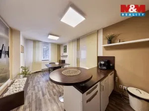 Prodej obchodního prostoru, Trutnov - Horní Staré Město, 1667 m2