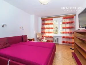 Pronájem bytu 2+1, Praha - Vinohrady, Vinohradská, 52 m2