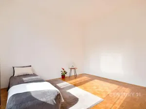 Prodej bytu 2+1, Děčín, Jezdecká, 57 m2