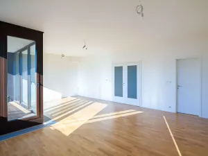 Prodej bytu 4+kk, Praha - Libeň, Zenklova, 116 m2