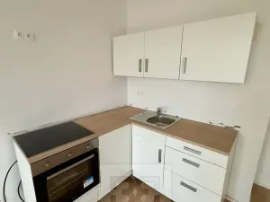 Pronájem bytu 2+kk, Praha - Smíchov, Křížová, 51 m2