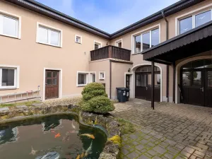 Prodej rodinného domu, Šestajovice, 325 m2