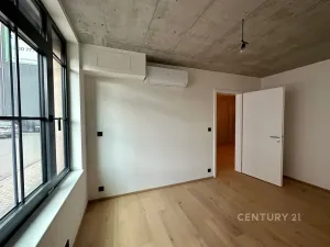 Prodej kanceláře, Praha - Vysočany, Kolbenova, 69 m2