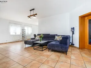 Prodej rodinného domu, Praha - Písnice, V zákopech, 294 m2