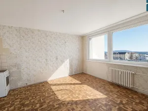 Prodej bytu 2+kk, Praha - Radotín, náměstí Osvoboditelů, 47 m2