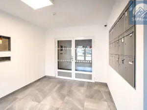 Prodej bytu 3+kk, Praha - Vysočany, Strnadových, 80 m2