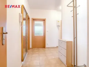 Pronájem bytu 3+kk, Jesenice, V Roháči I., 62 m2